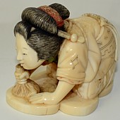 японская  статуэтка окимоно из слоновой косто, конец эпохи Эдо