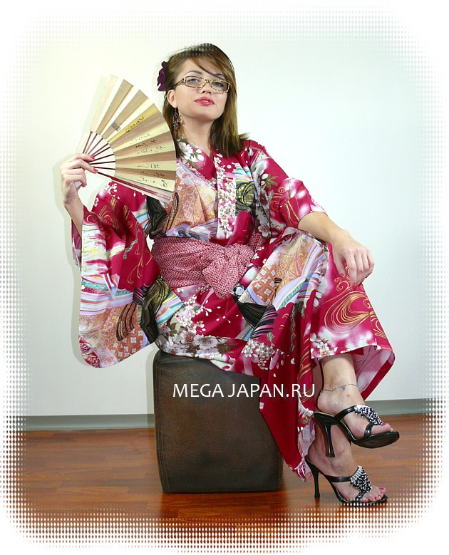японское кимоно ( юката) и пояс оби