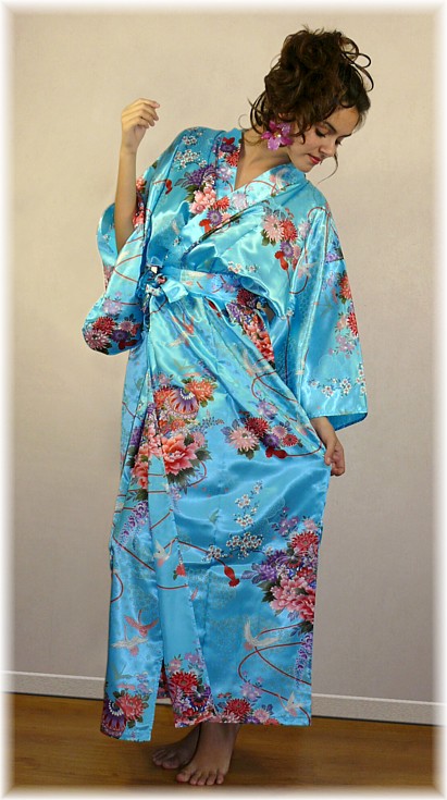 японское кимоно - стильная и красивая одежда для дома