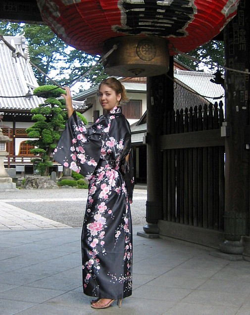японские кимоно в интернет-магазине Мега Джапан