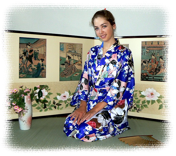 японское кимоно из иск.шелка УТАМАРО, сделано в Японии