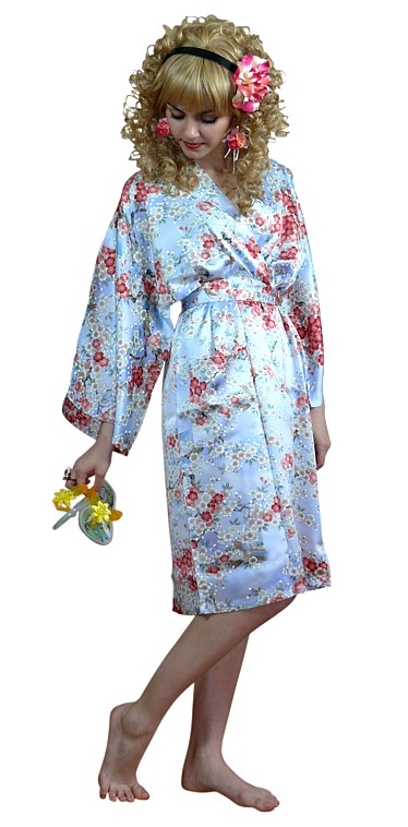 японское шелковое кимоно-мини - красивая одежда для дома